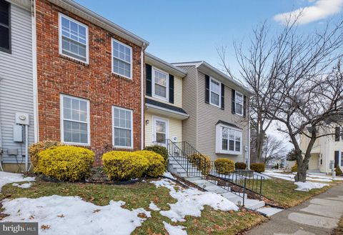 51 LANTERN LANE SAYREVILLE NJ 08872