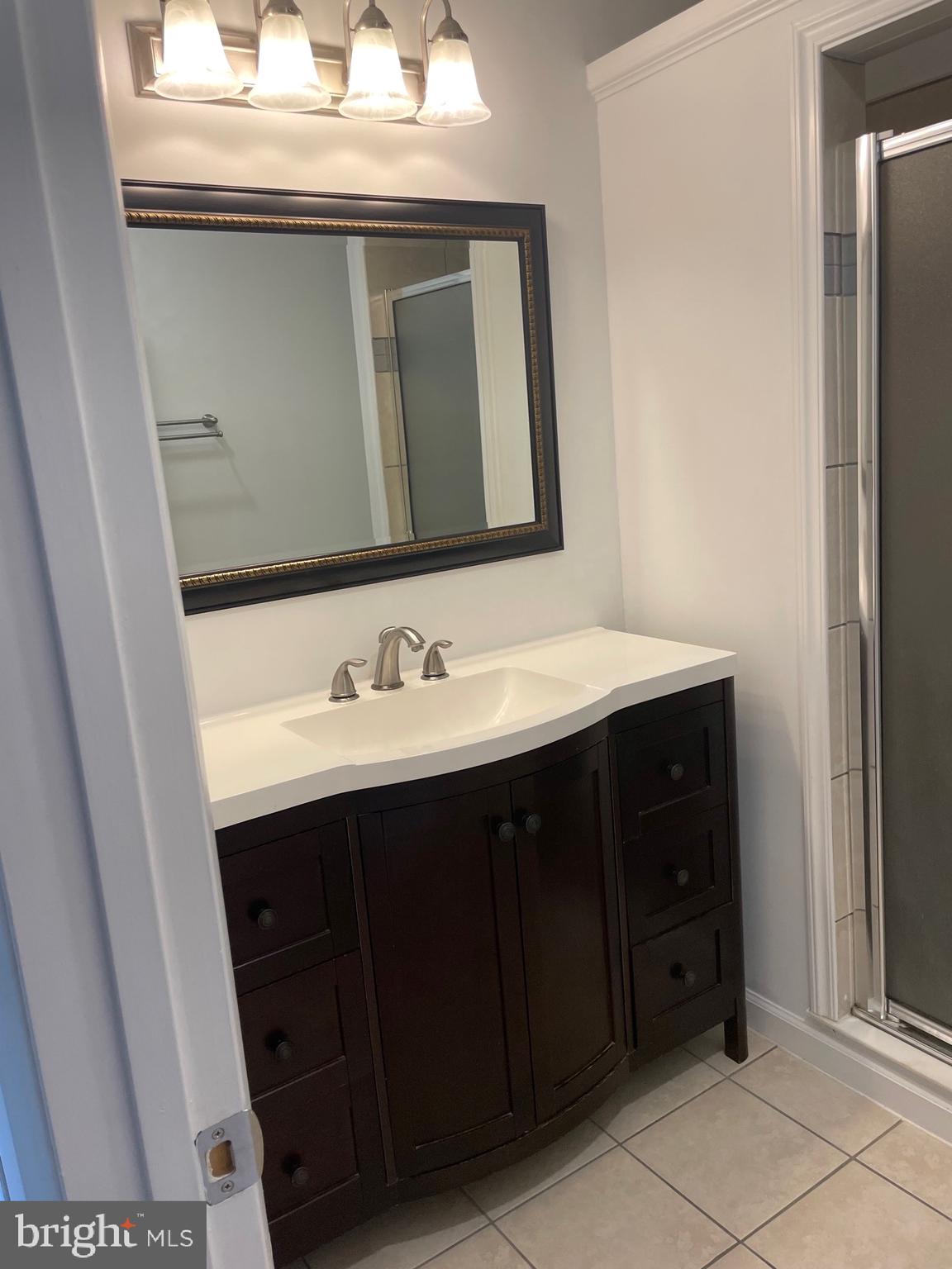 WALNUT RIDGE - Residential Lease