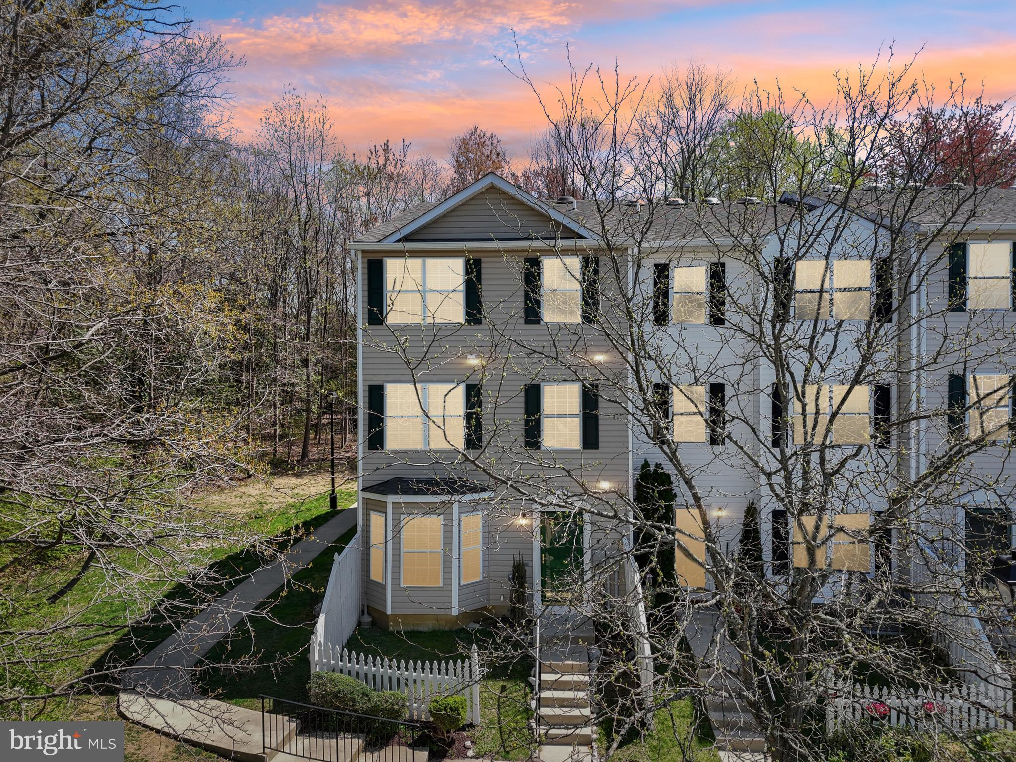 ANNAPOLIS OVERLOOK - Residential