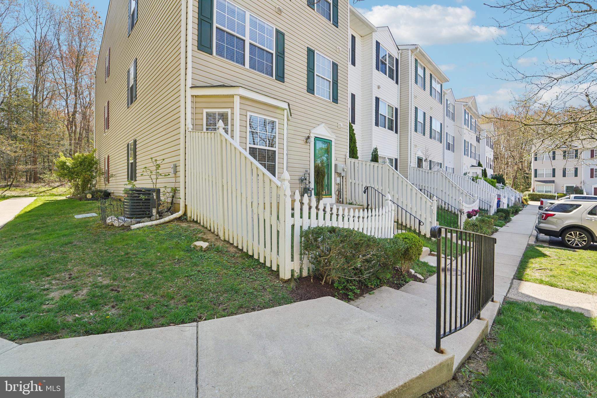 ANNAPOLIS OVERLOOK - Residential