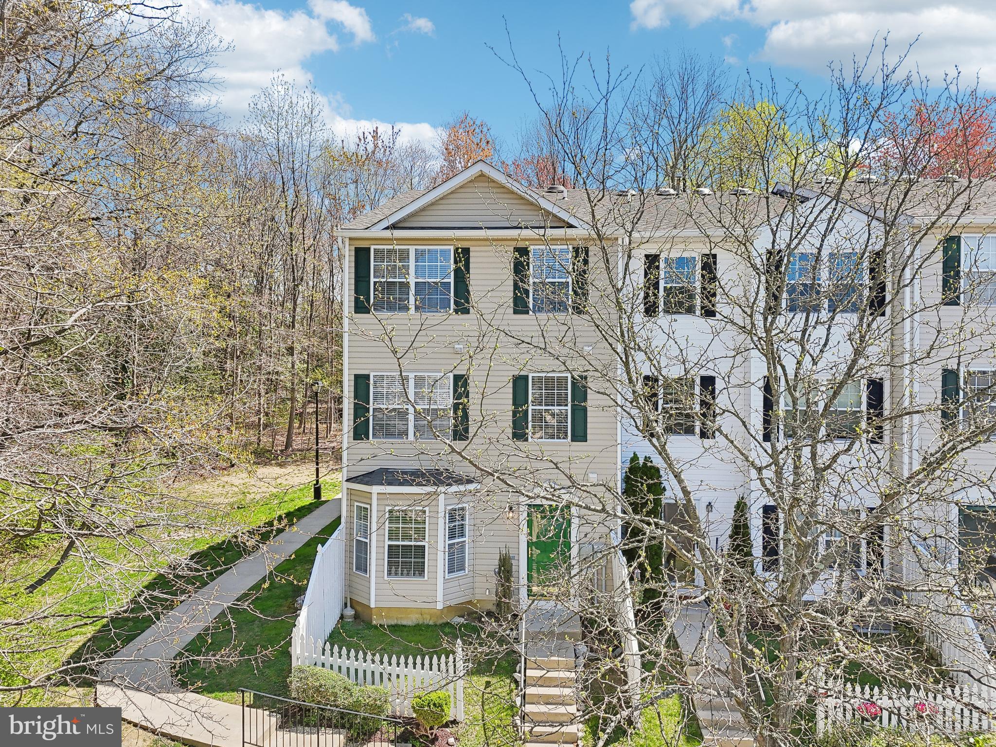 ANNAPOLIS OVERLOOK - Residential