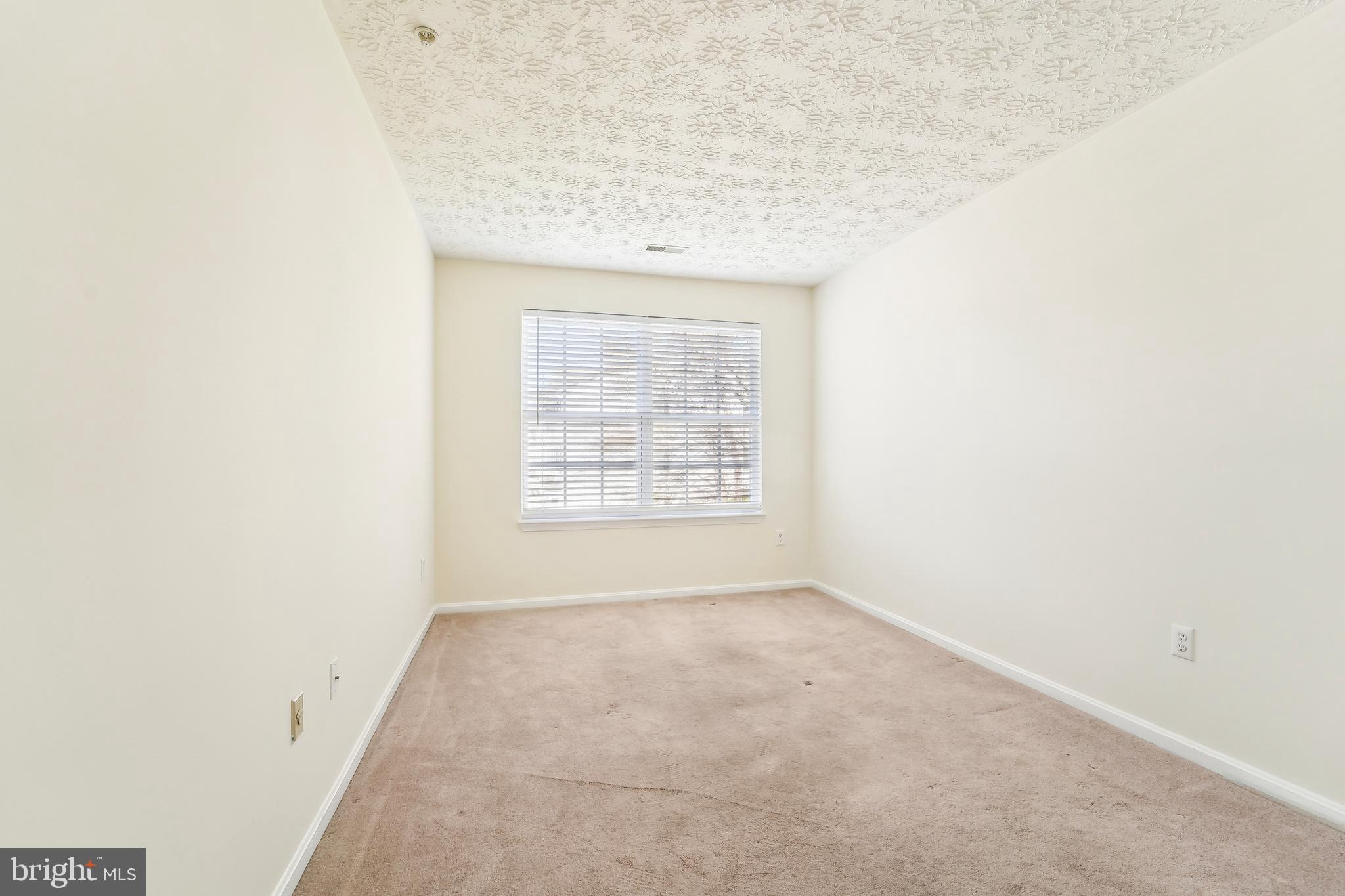 ANNAPOLIS OVERLOOK - Residential