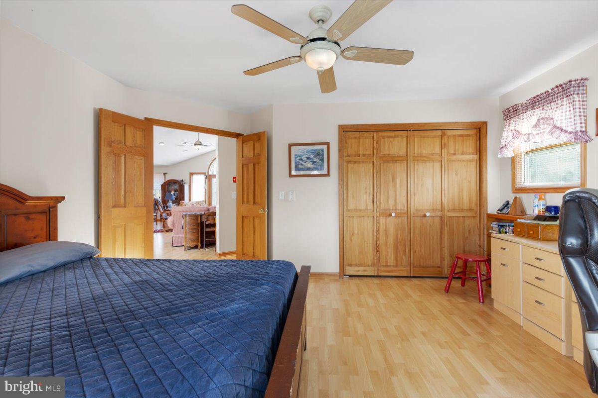 BRUCE KNOLLS - Residential