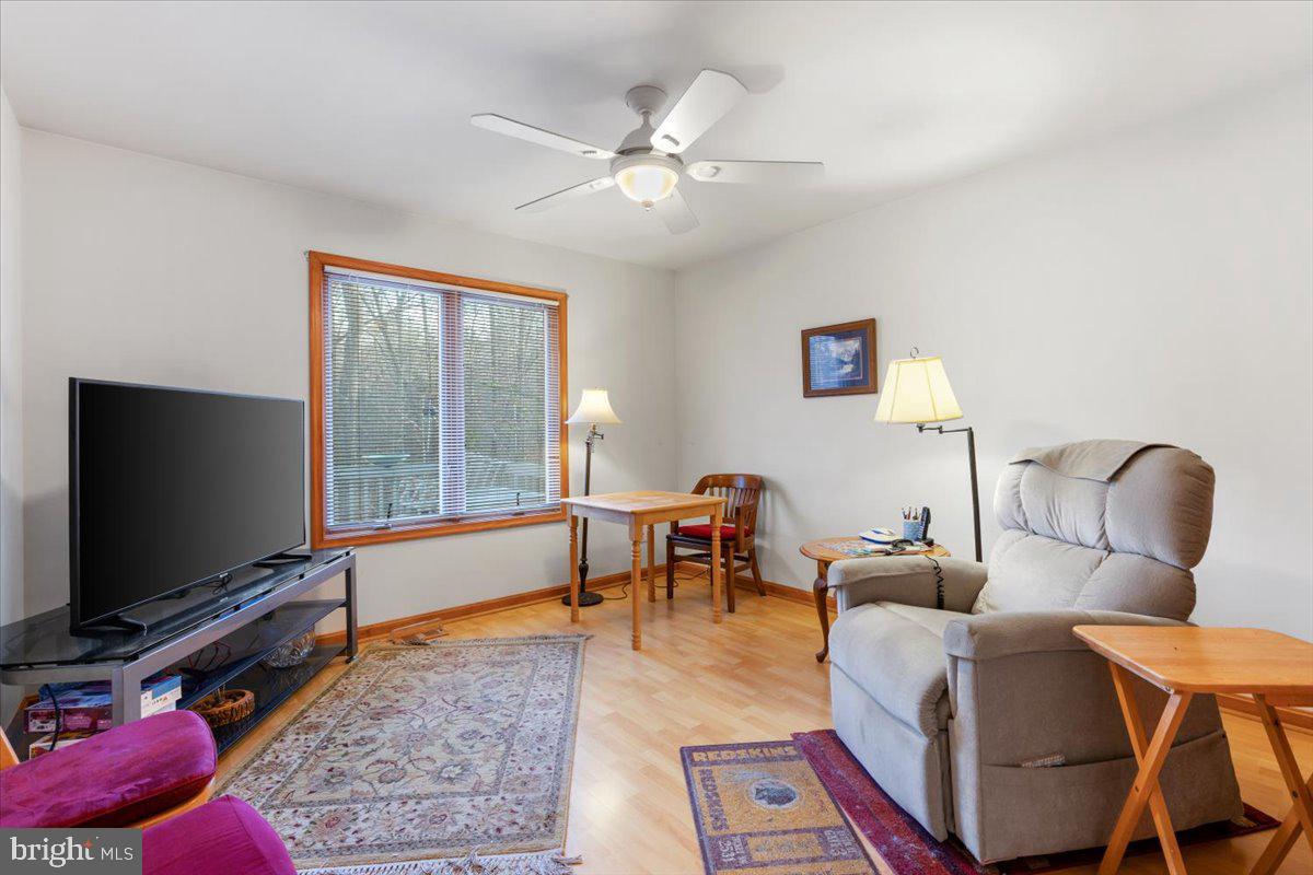 BRUCE KNOLLS - Residential