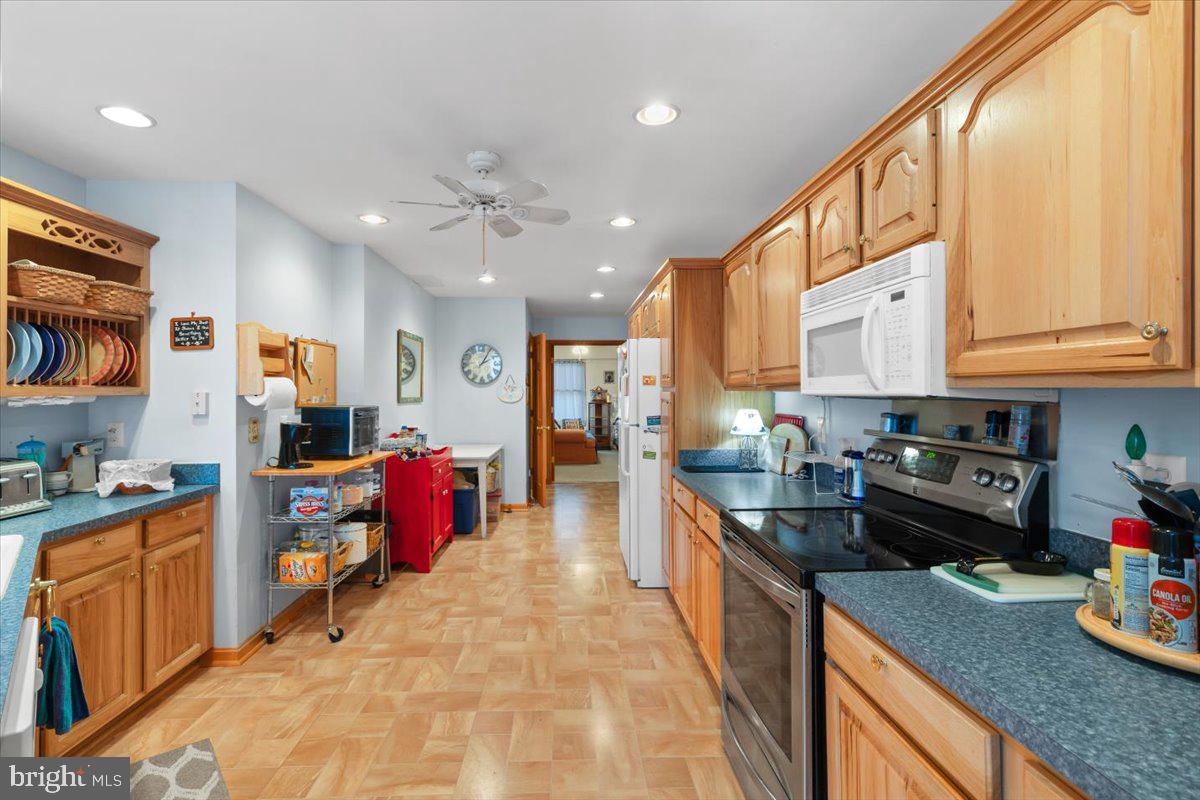 BRUCE KNOLLS - Residential