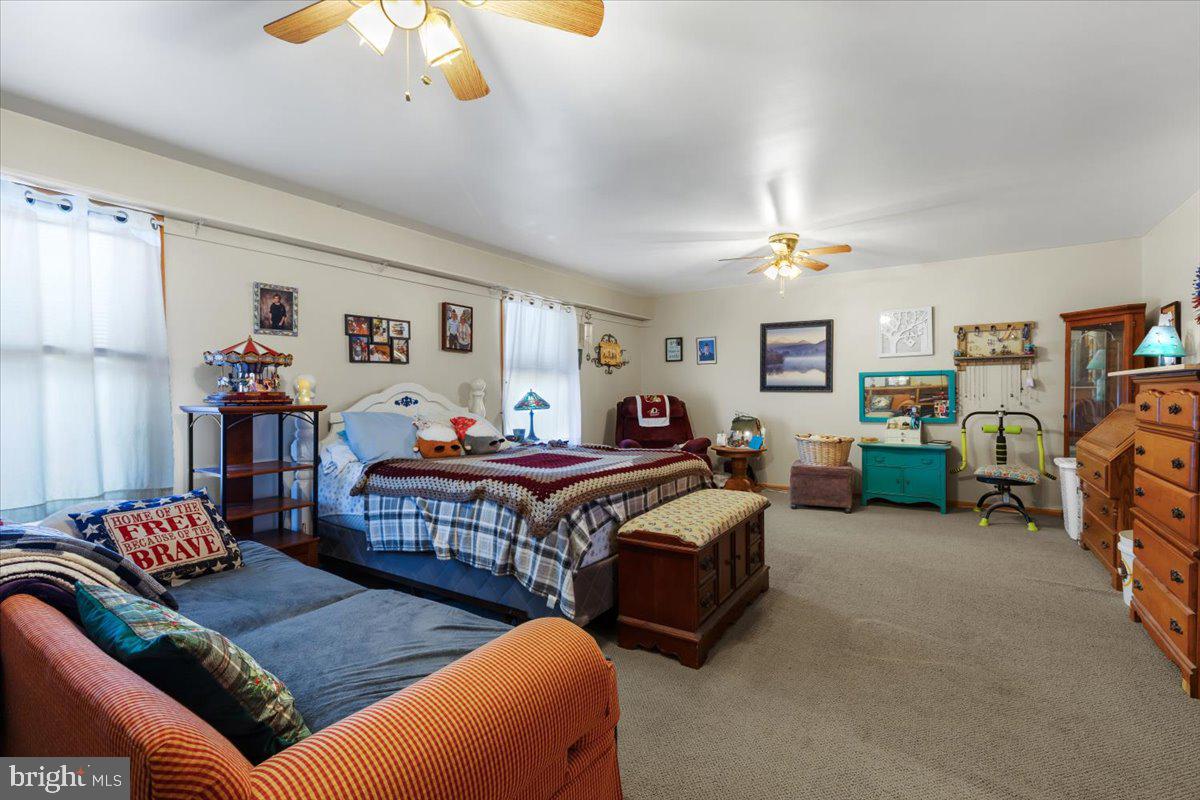 BRUCE KNOLLS - Residential