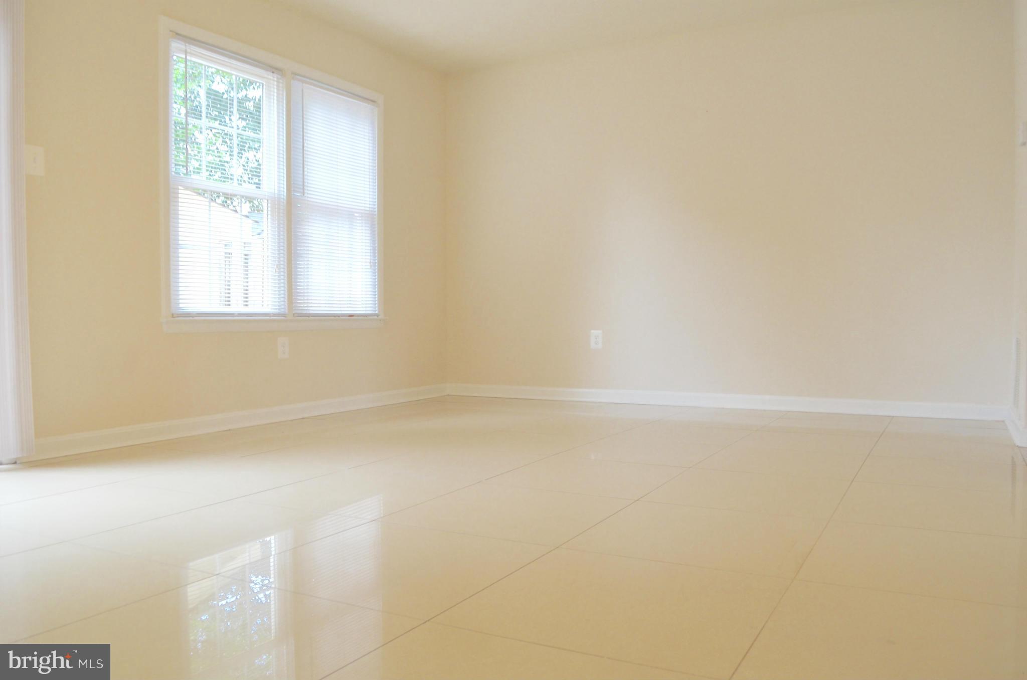 BRISTOE STATION - Residential