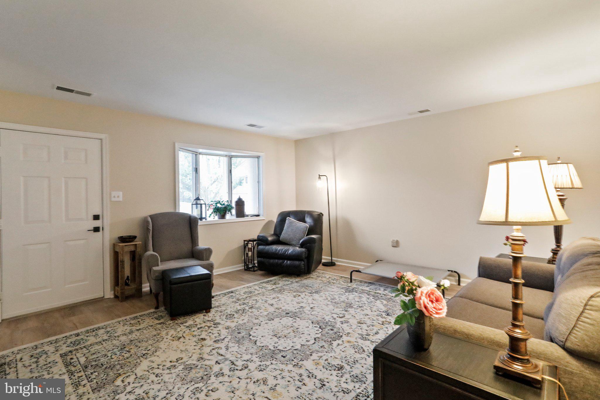 TOWNE OAK VILLAGE - Residential