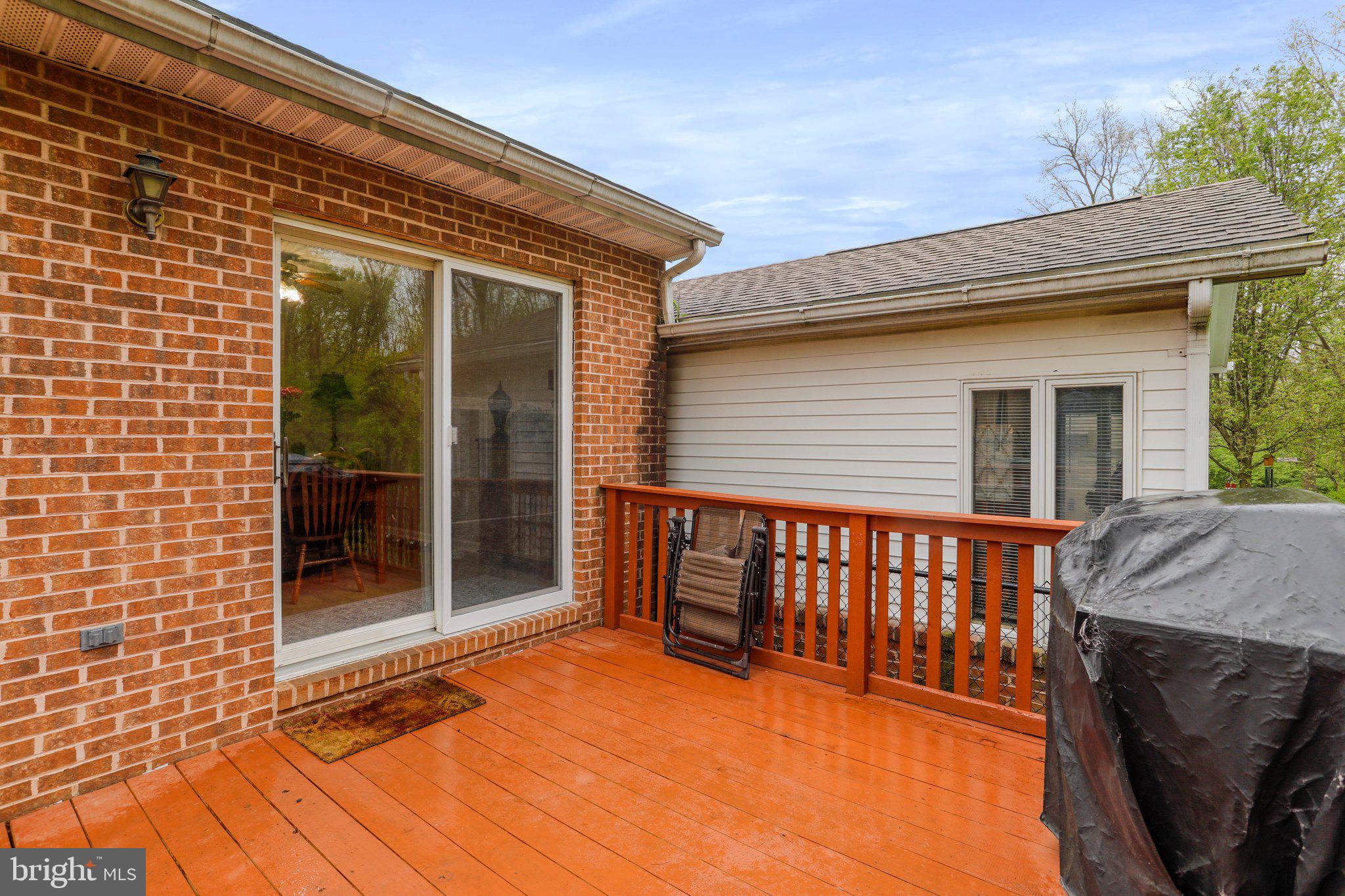 TOWNE OAK VILLAGE - Residential