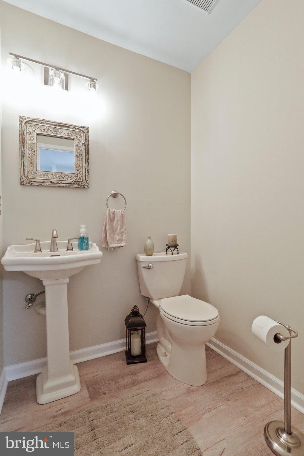 TOWNE OAK VILLAGE - Residential