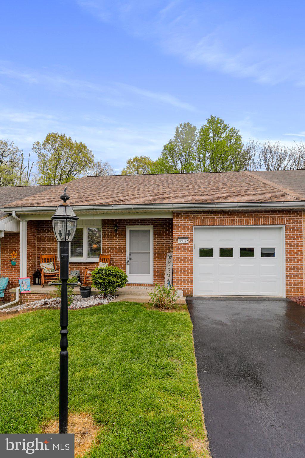 TOWNE OAK VILLAGE - Residential