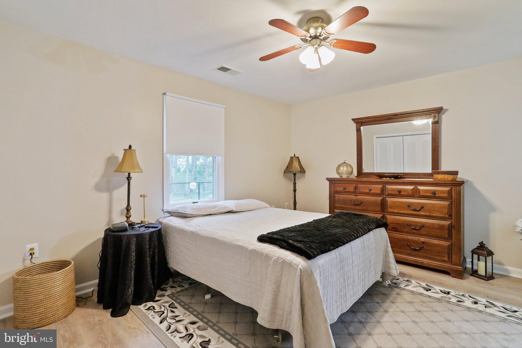 TOWNE OAK VILLAGE - Residential