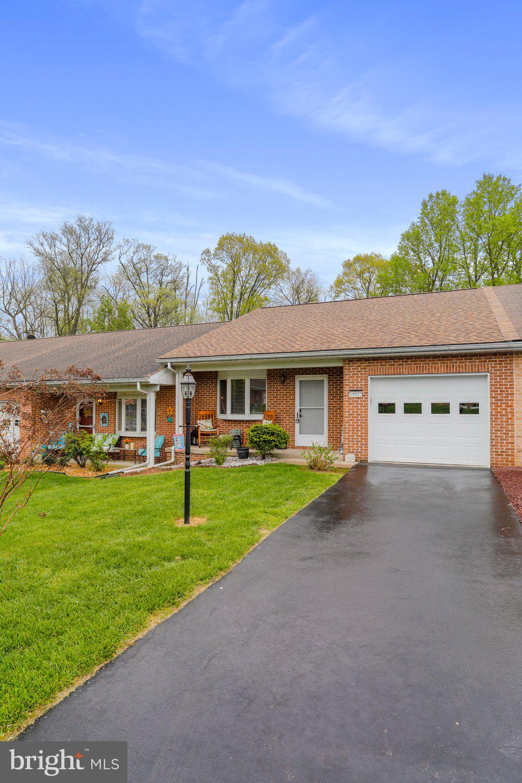 TOWNE OAK VILLAGE - Residential