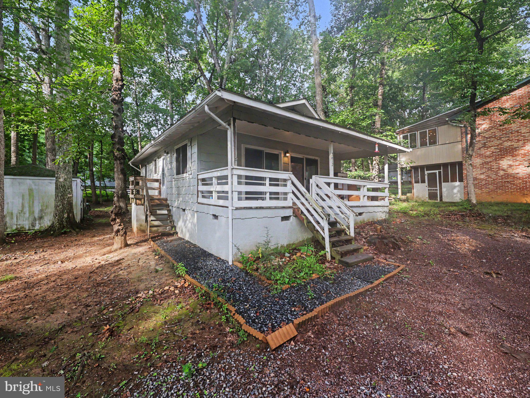 3612 LAKEVIEW PARKWAY
