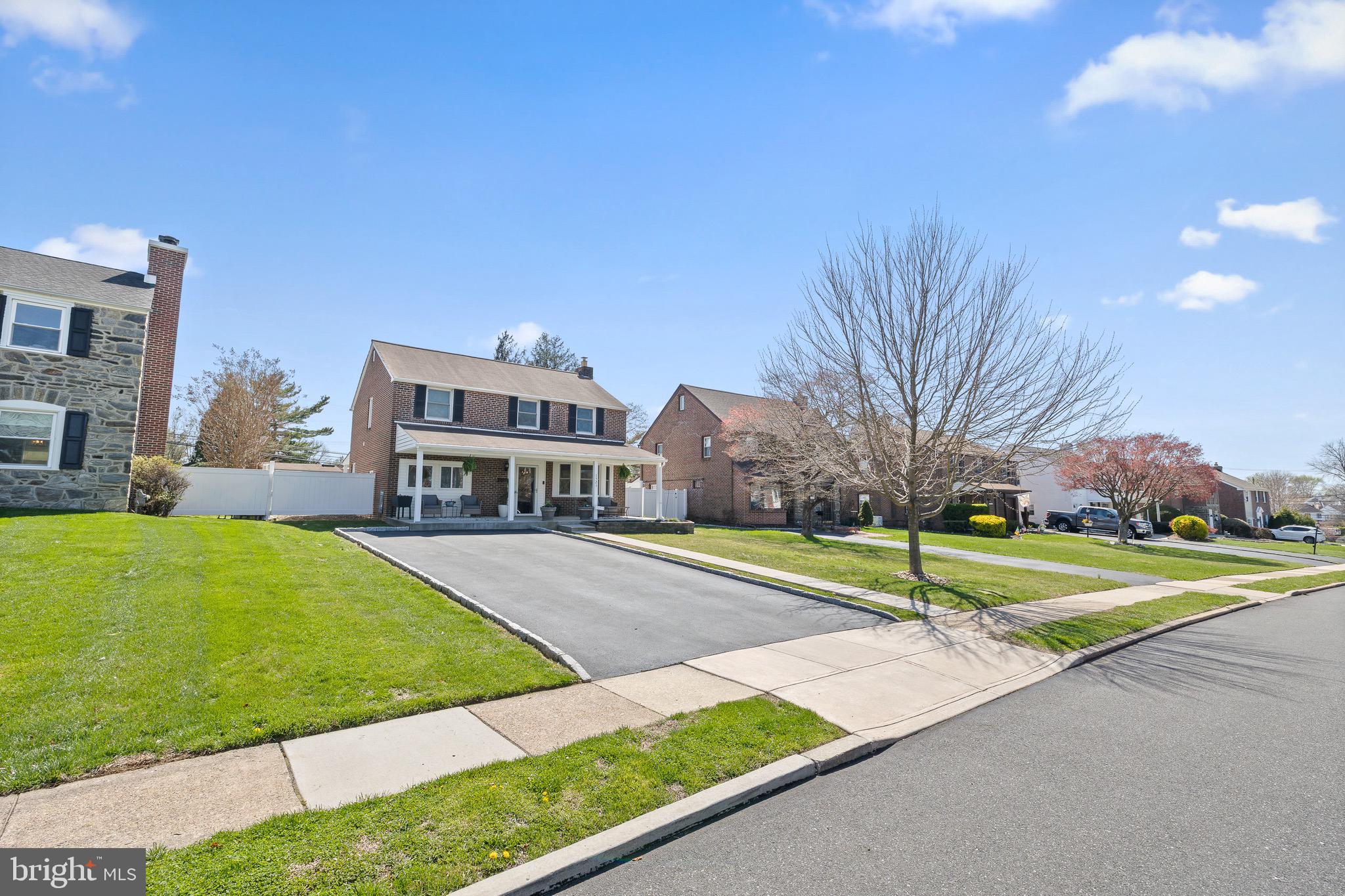 LYNNWOOD - Residential