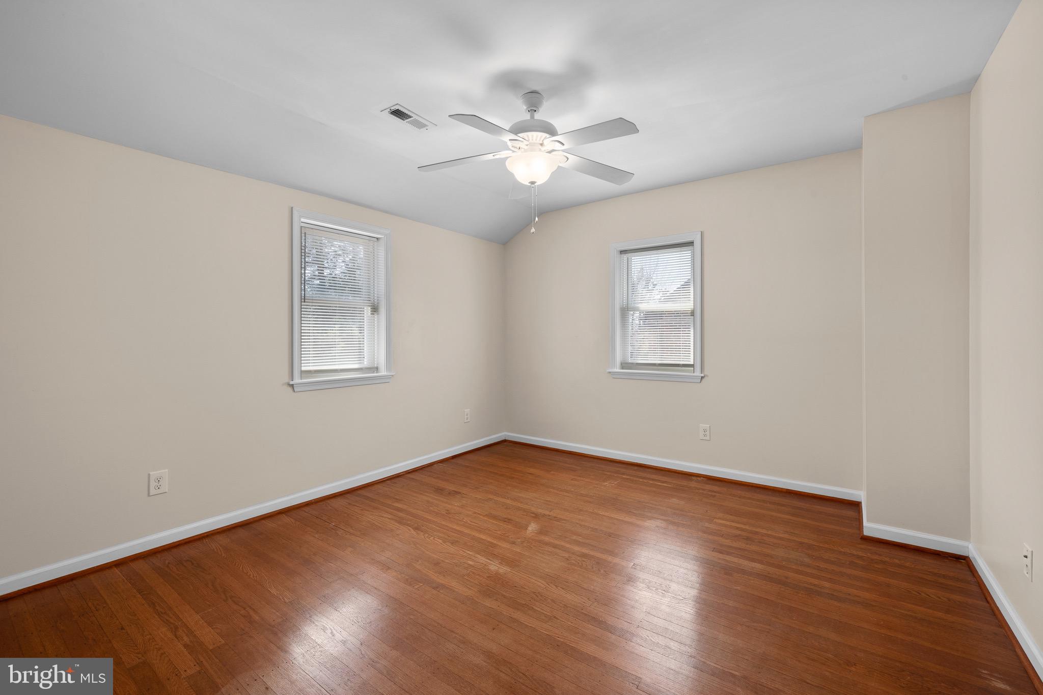 LYNNWOOD - Residential