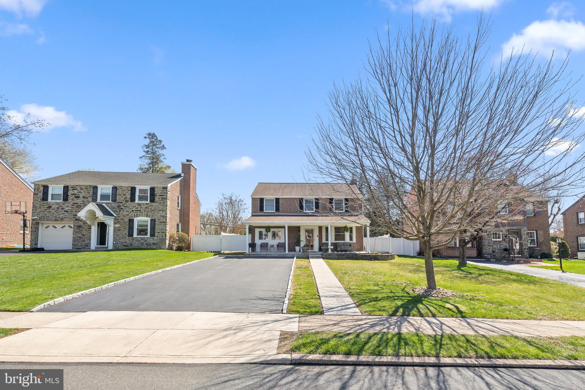 LYNNWOOD - Residential