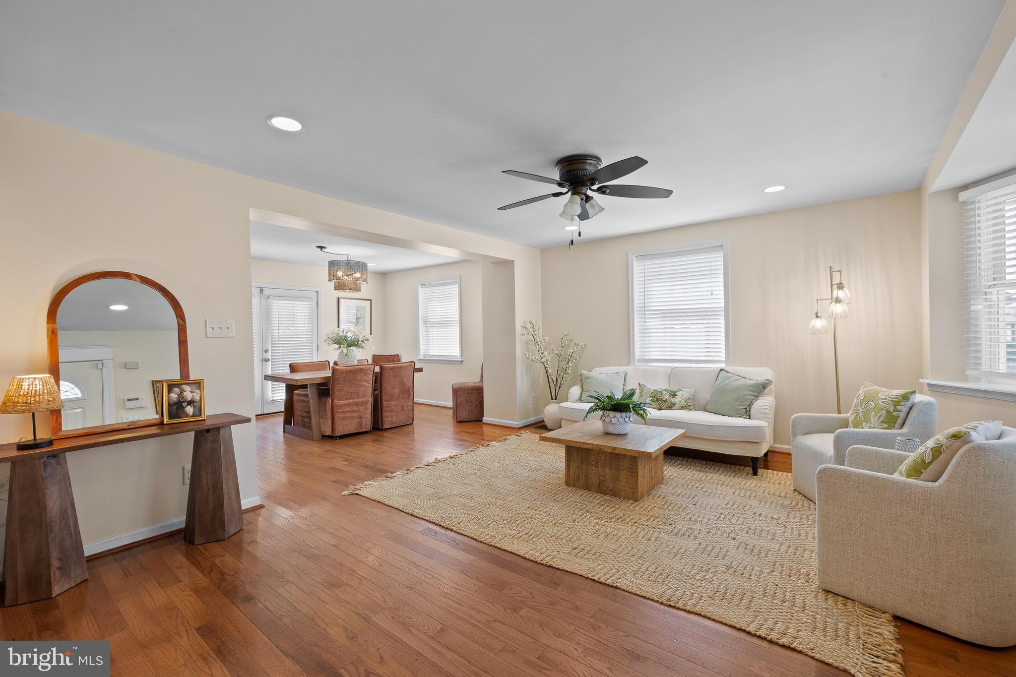 LYNNWOOD - Residential