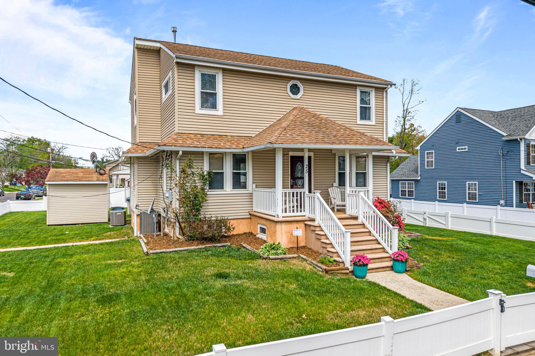 25 NORTHMONT AVENUE