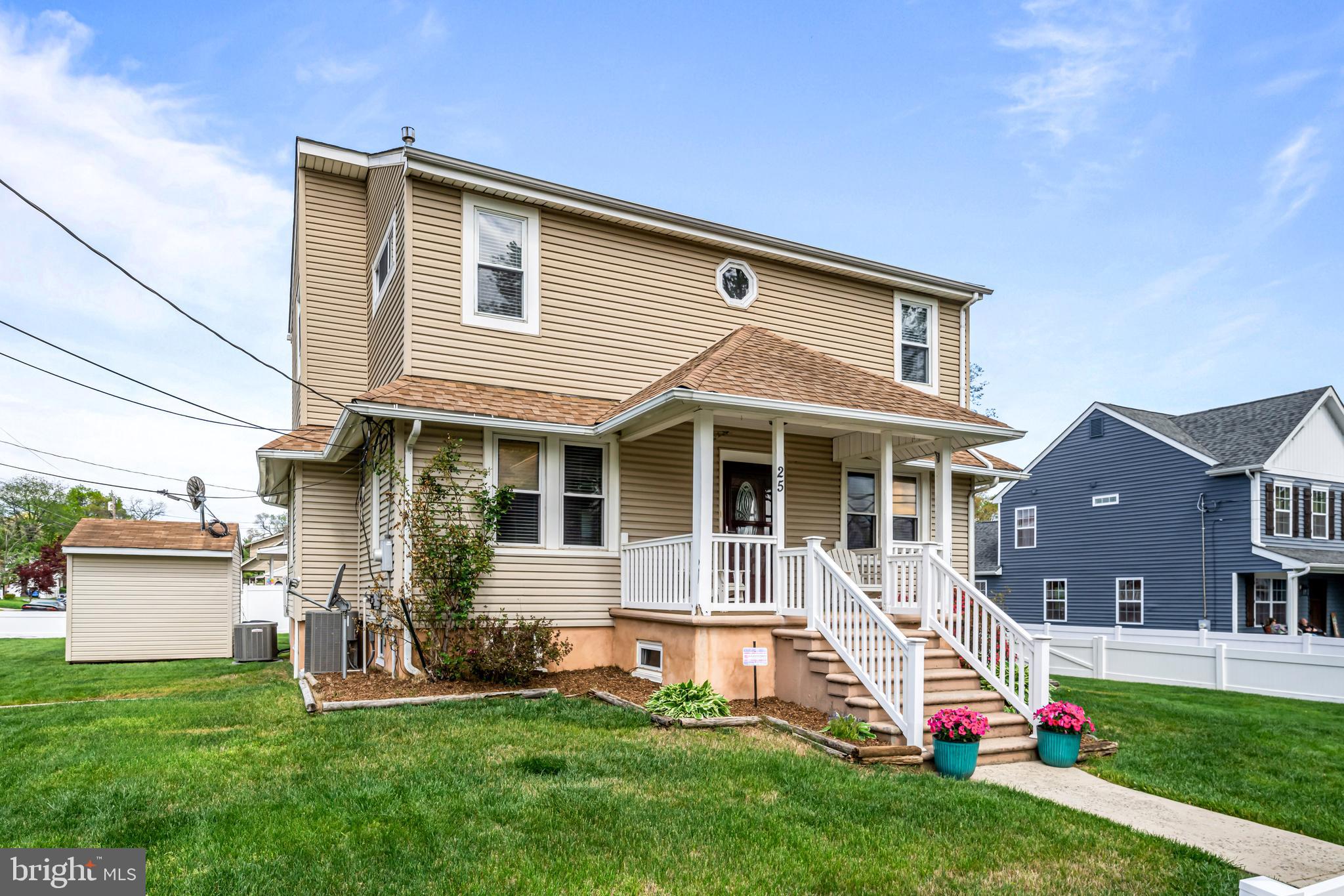 25 NORTHMONT AVENUE