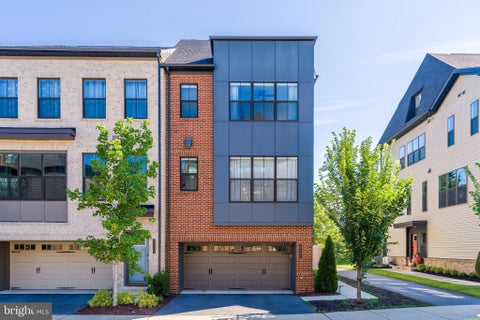 Photo of 6277 Edsall Road, ALEXANDRIA, VA 22312 (MLS # VAFX2340676)