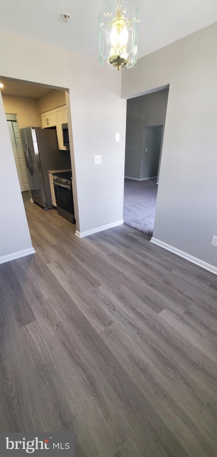 VILLAGE OF MONTGOMERY RUN - Residential