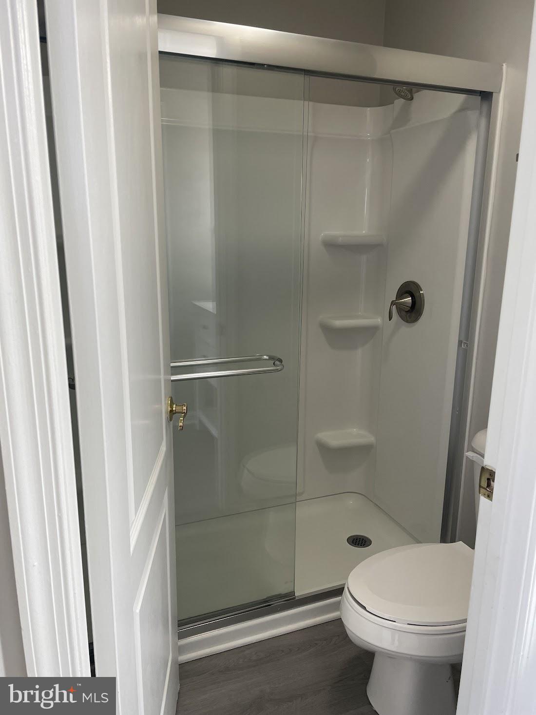 VILLAGE OF MONTGOMERY RUN - Residential