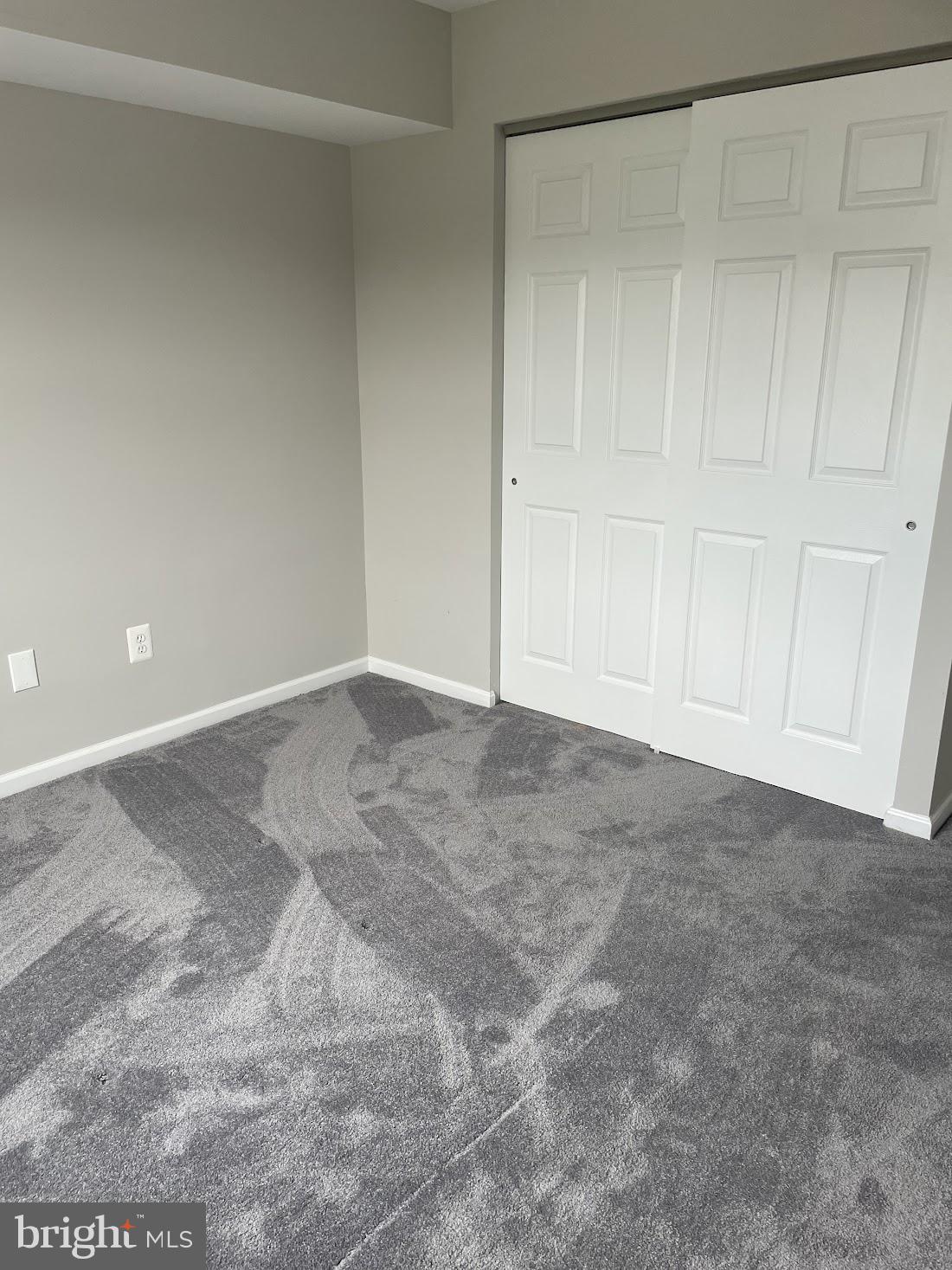 VILLAGE OF MONTGOMERY RUN - Residential