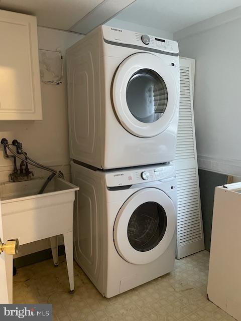 ROUND BAY CITY - Residential