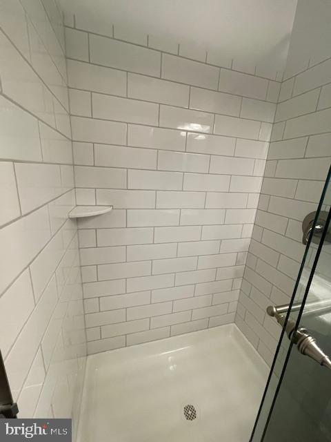 ROUND BAY CITY - Residential