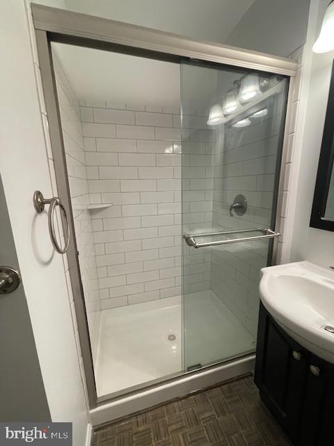 ROUND BAY CITY - Residential