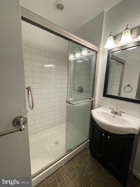 ROUND BAY CITY - Residential