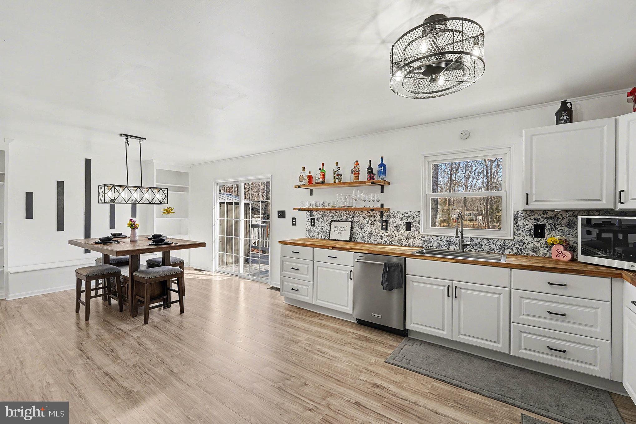 LAKE OF THE WOODS - Residential