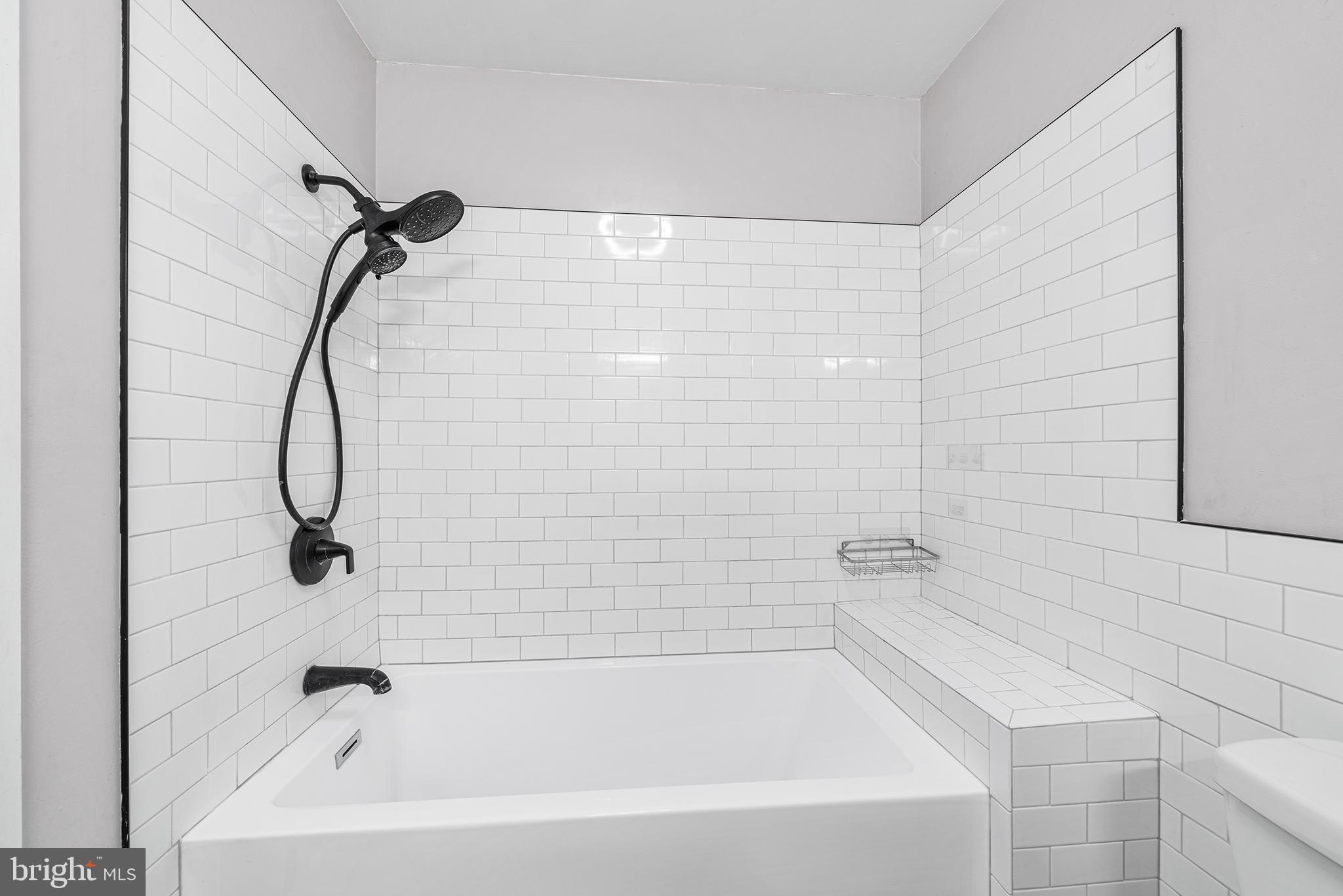 NEW HOPE HILLS - Residential