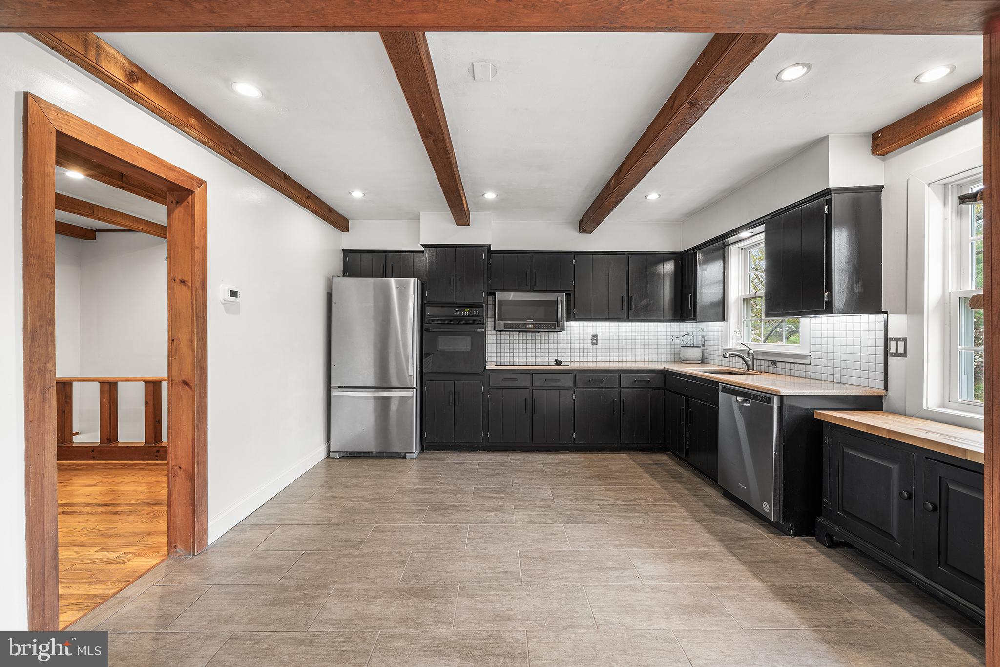 NEW HOPE HILLS - Residential