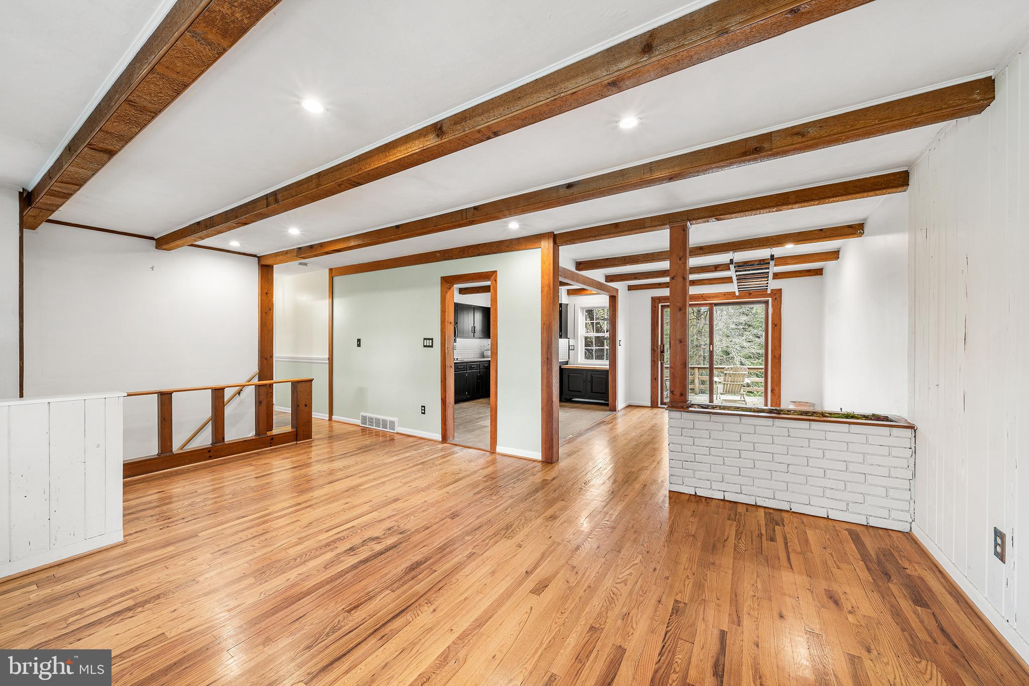 NEW HOPE HILLS - Residential