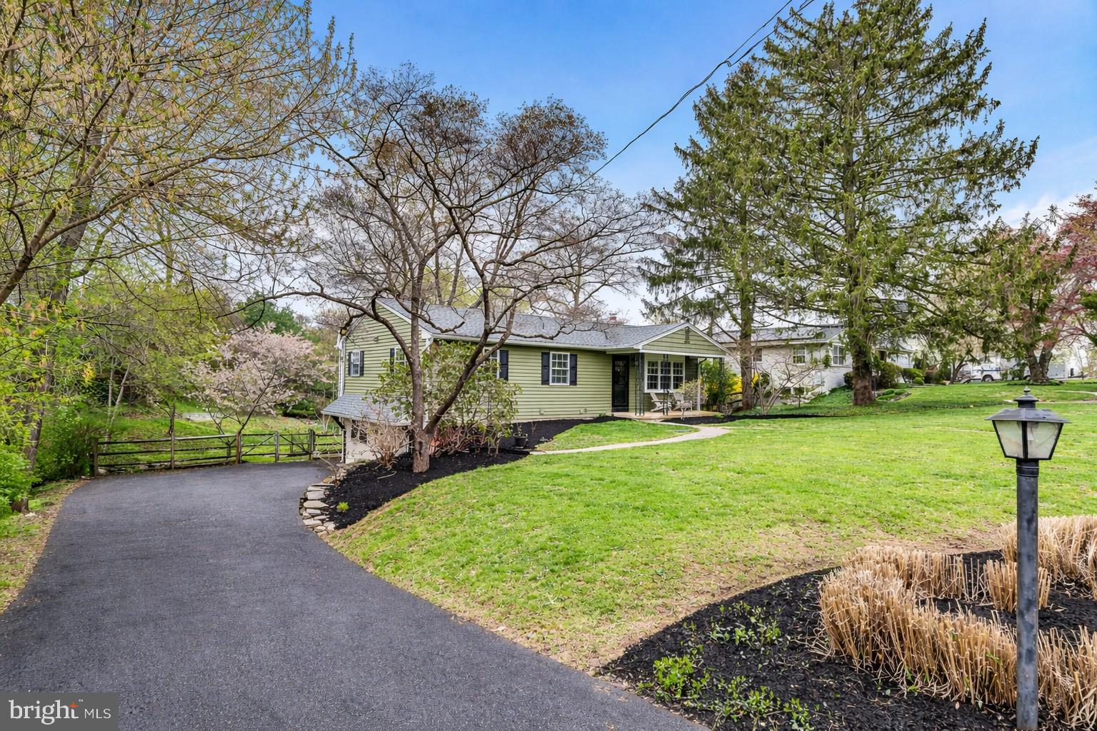 NEW HOPE HILLS - Residential