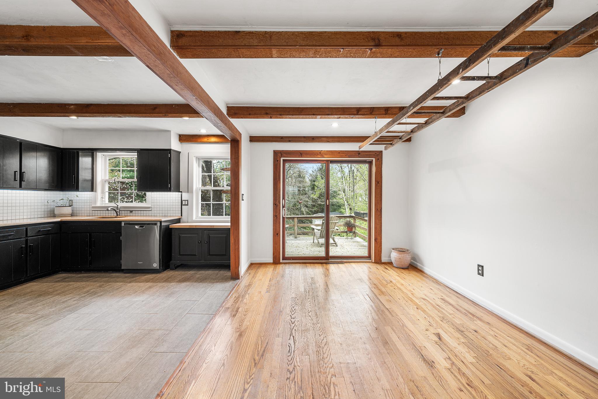 NEW HOPE HILLS - Residential