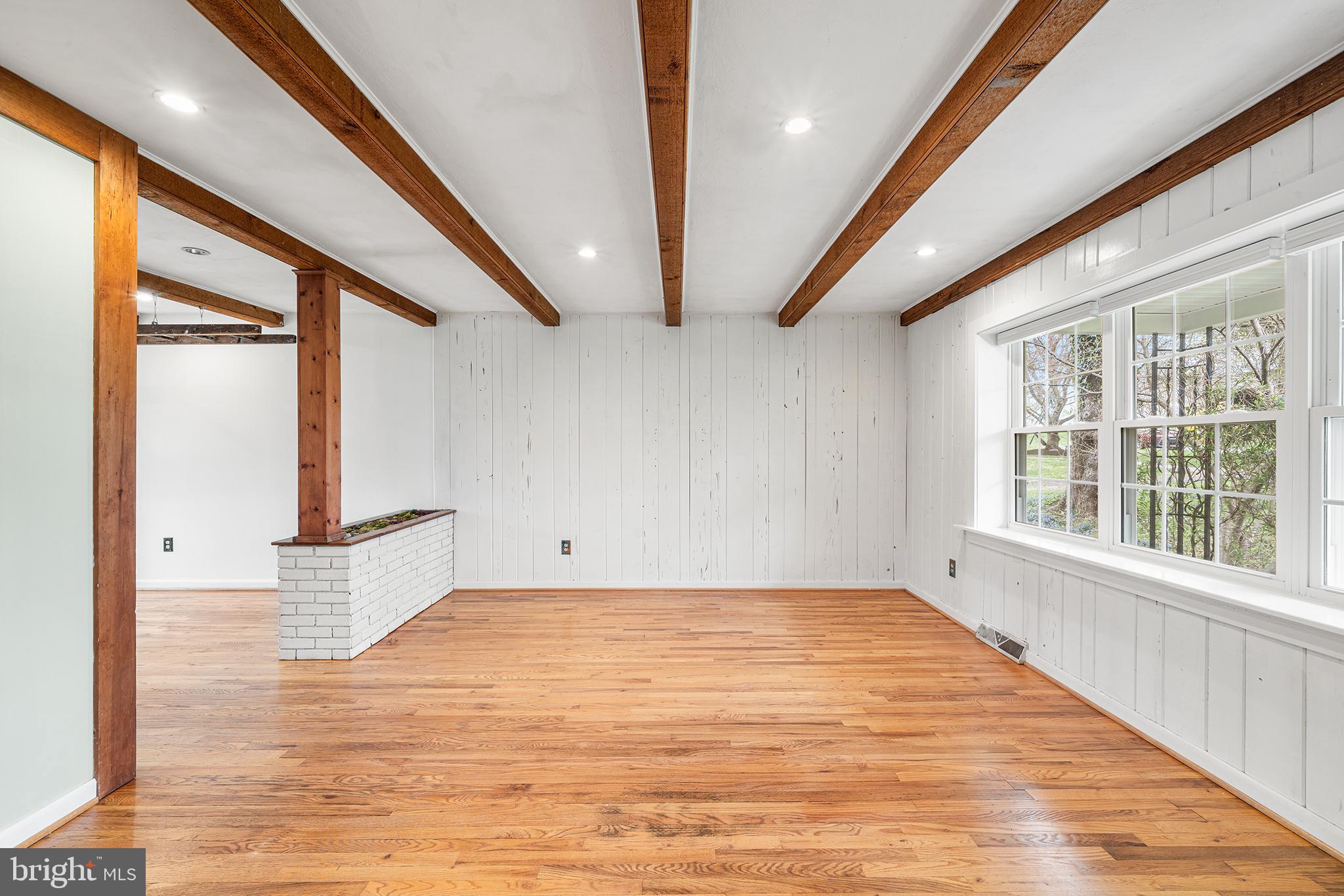 NEW HOPE HILLS - Residential