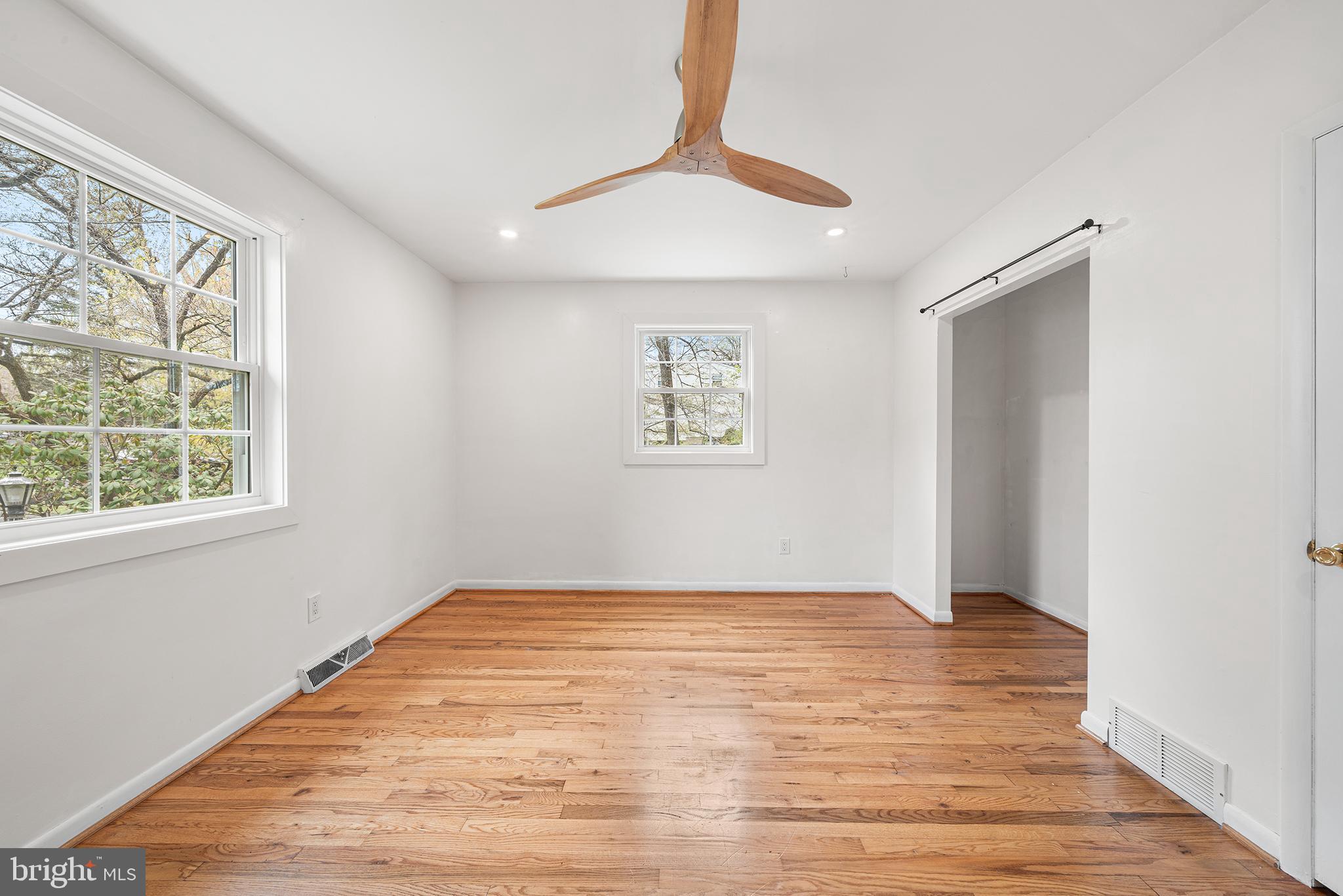 NEW HOPE HILLS - Residential