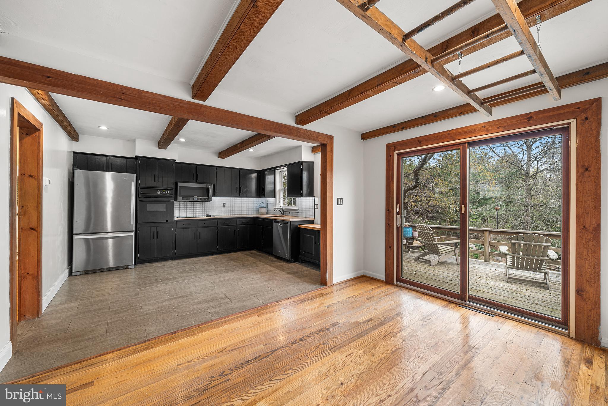 NEW HOPE HILLS - Residential