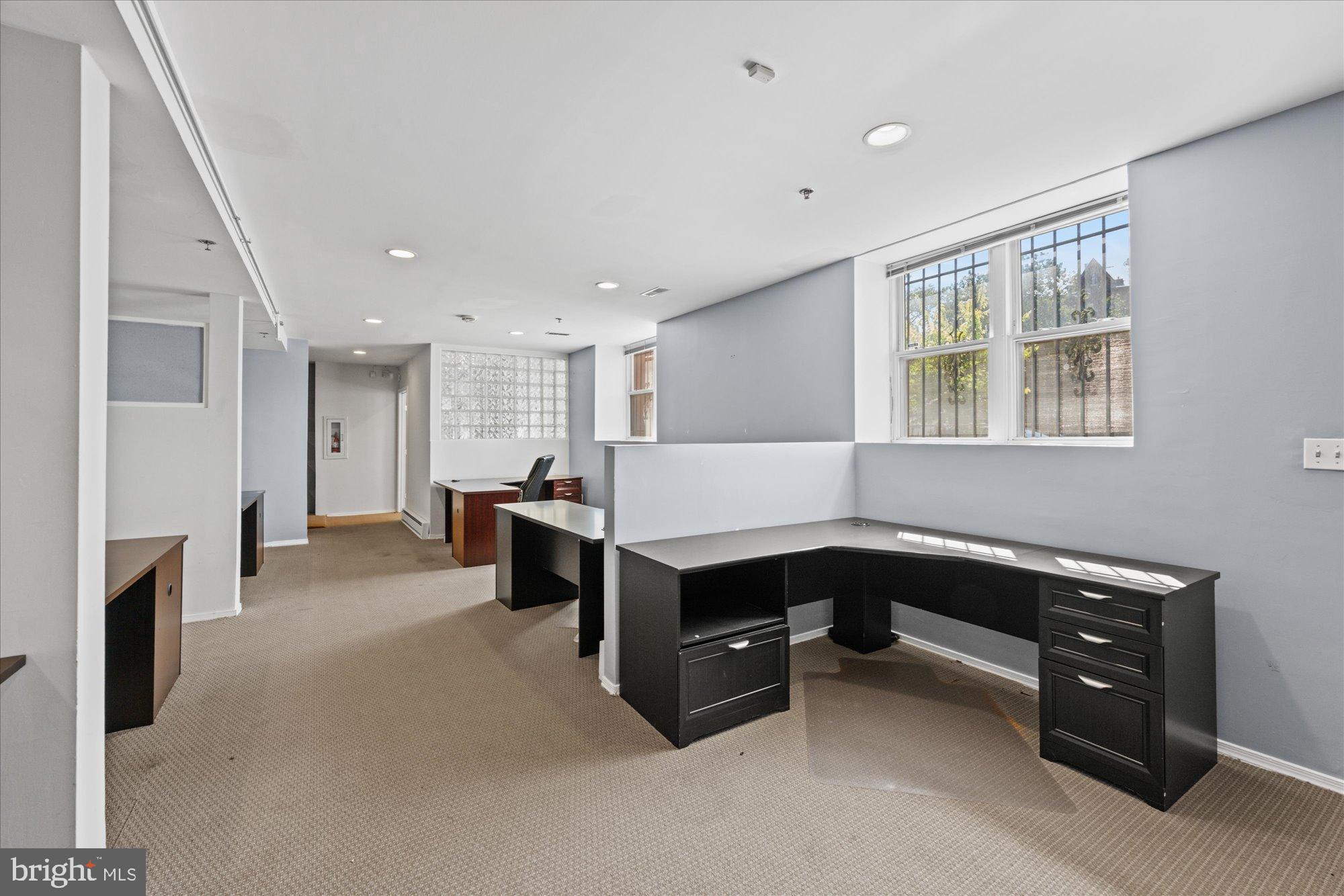 MOUNT VERNON TRIANGLE - Commercial Sale