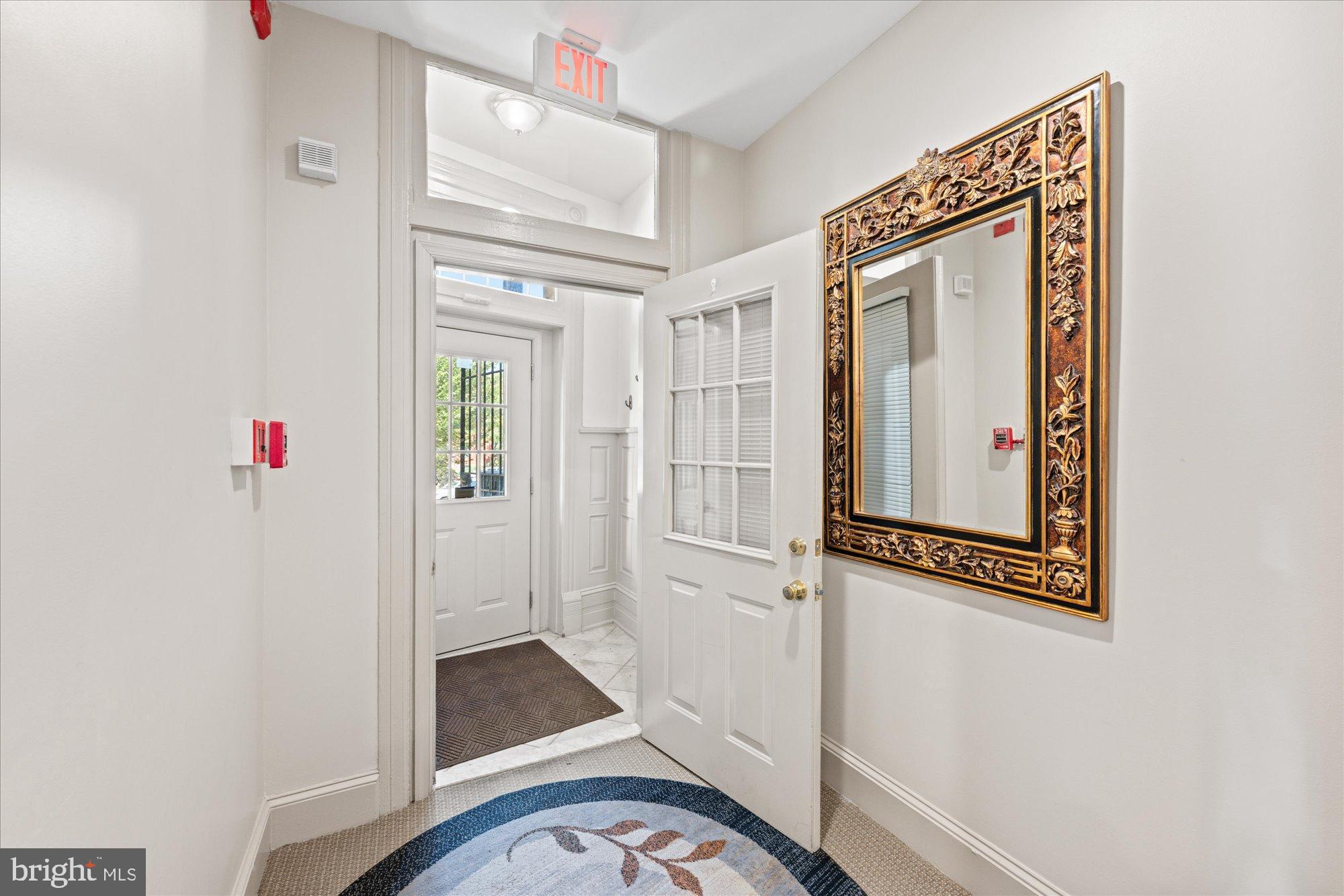 MOUNT VERNON TRIANGLE - Commercial Sale
