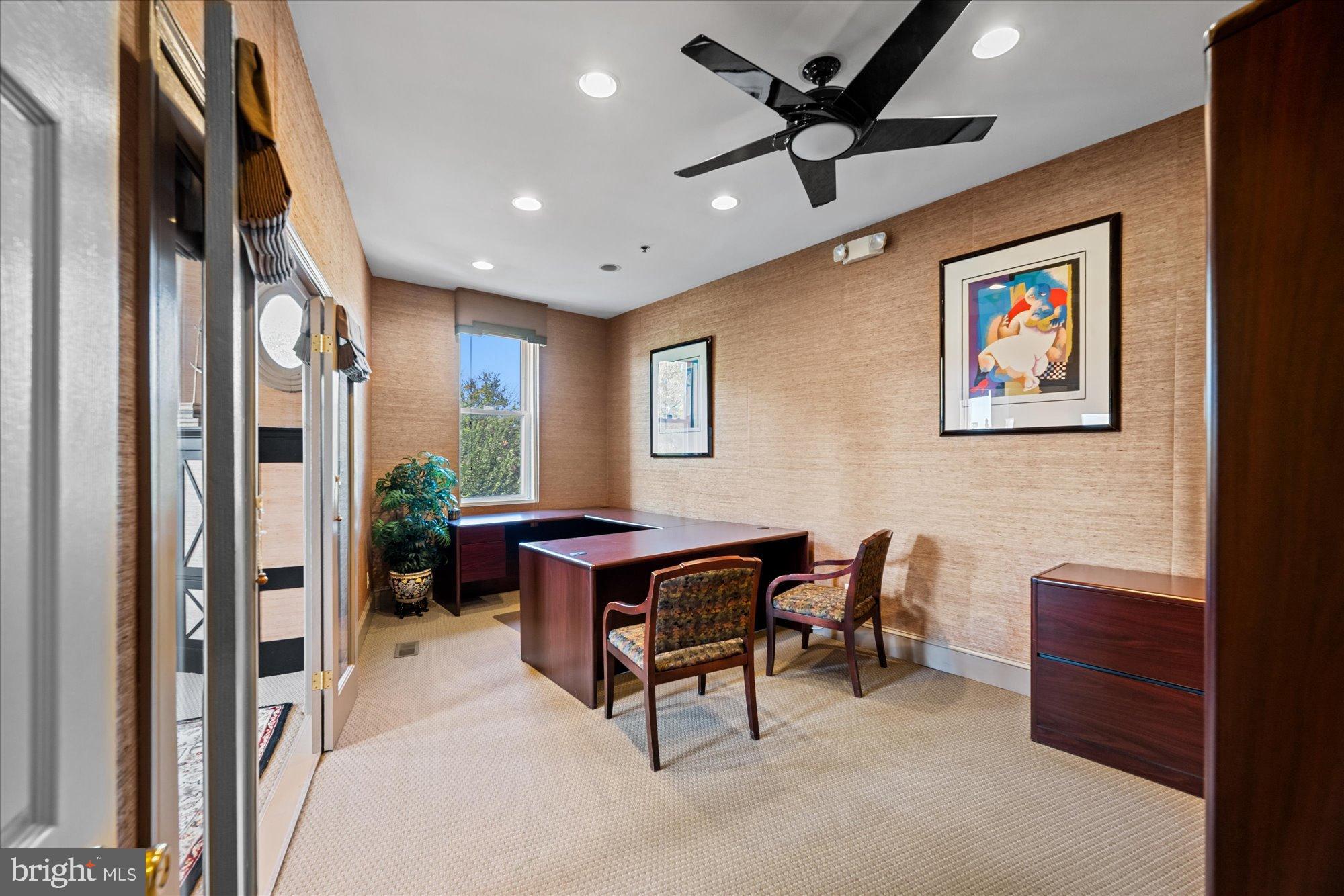 MOUNT VERNON TRIANGLE - Commercial Sale