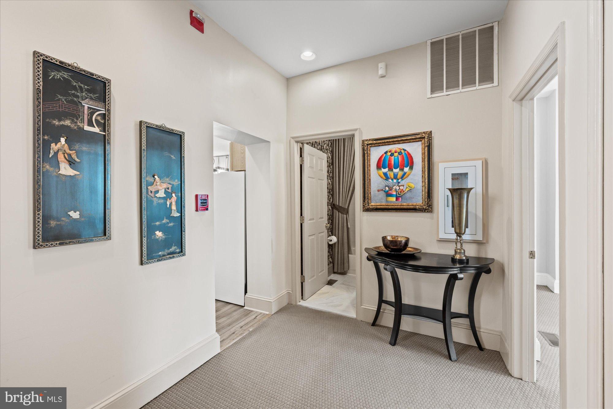 MOUNT VERNON TRIANGLE - Commercial Sale