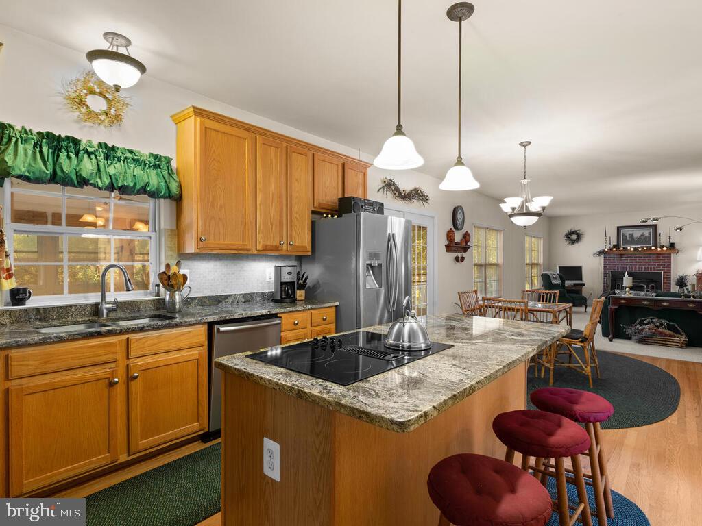 OLNEY OUTSIDE - Residential