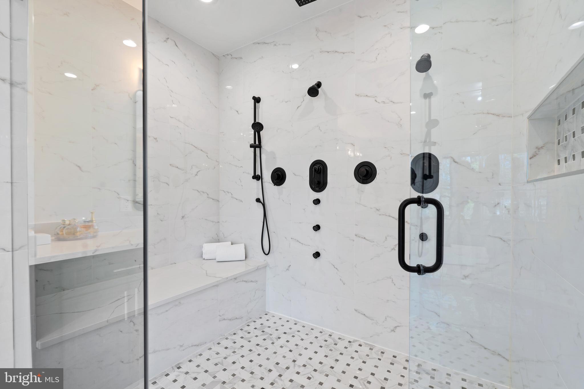 ROSEMONT - Residential