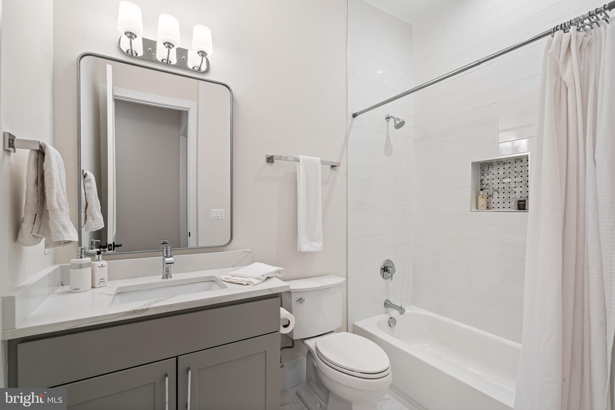 ROSEMONT - Residential