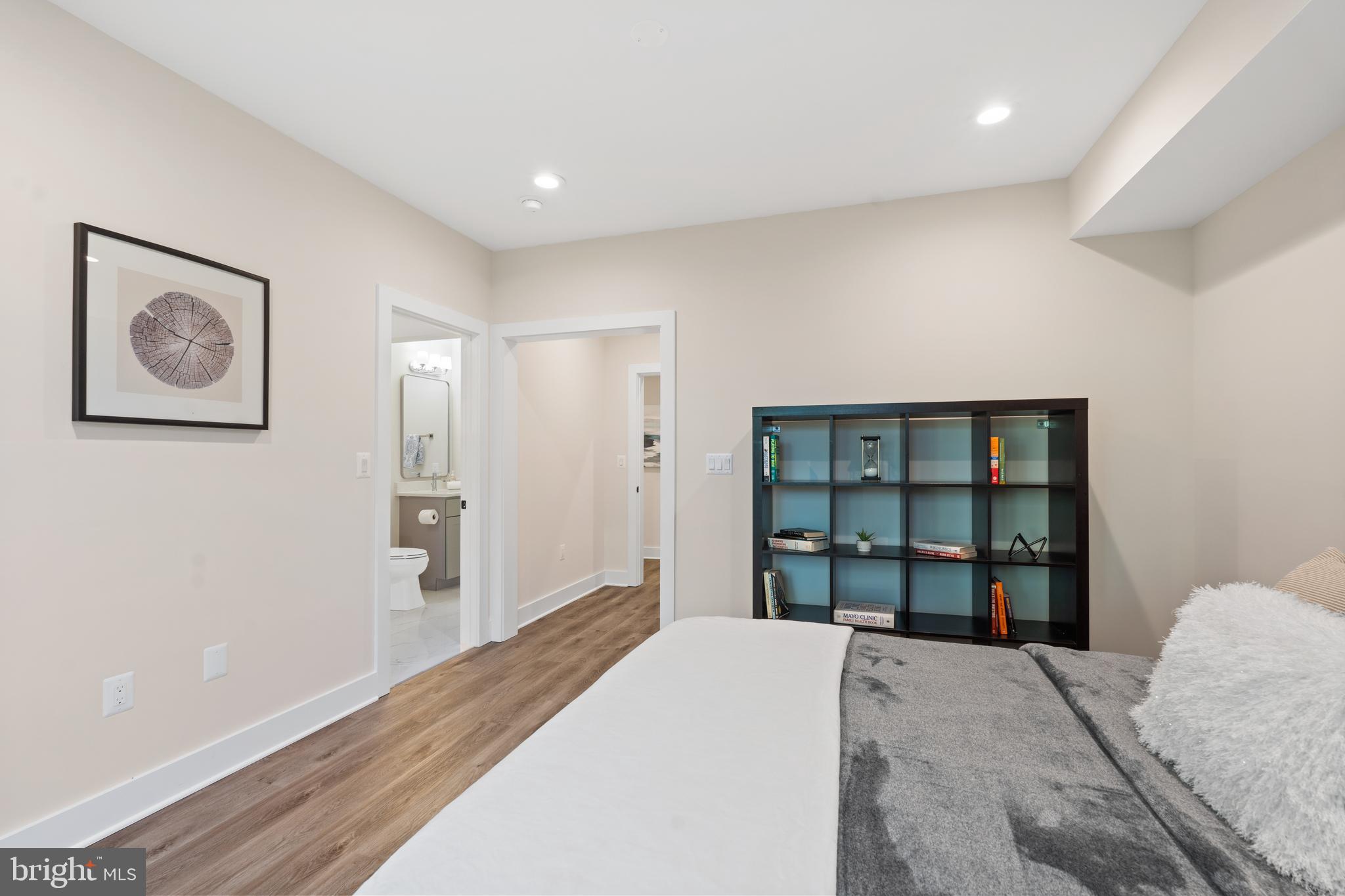 ROSEMONT - Residential