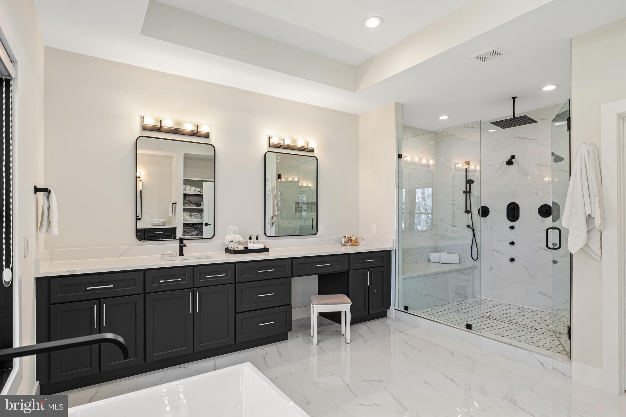 ROSEMONT - Residential